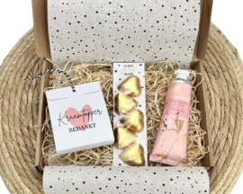 Bedankje Kraamverzorgster – Handcrème, Chocolade & Thee