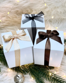 Transparante Kerstbal met Veren en Naam  (7 cm)