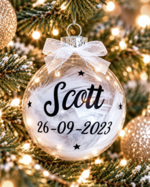 Transparante glazen kerstbal met naam, datum en sterretjes (7 cm)