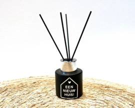 Housewarming Cadeau | Huisparfum Flesje 'Een Nieuw Huis'