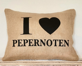 “I love pepernoten” kussen van jute - 40 cm x 30 cm