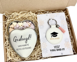 Cadeauset voor de Afgestudeerde – Snoep en Sleutelhanger