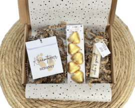 Bedankje Kraamverzorgster – Cadeaupakket met Thee, Chocolade en Badzout