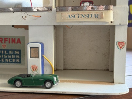 VERKOCHT Garage Purfina