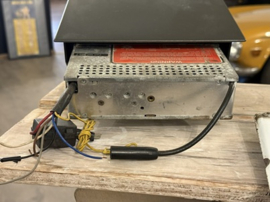 Autoradio cassette FM met inbouwklep