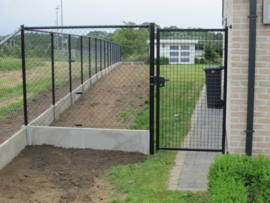 Poort met enkele vleugel, 1.20 meter breed, 1.80 meter hoog