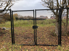 Poort met dubbele vleugel - 2 meter breed - 1.80 meter hoog