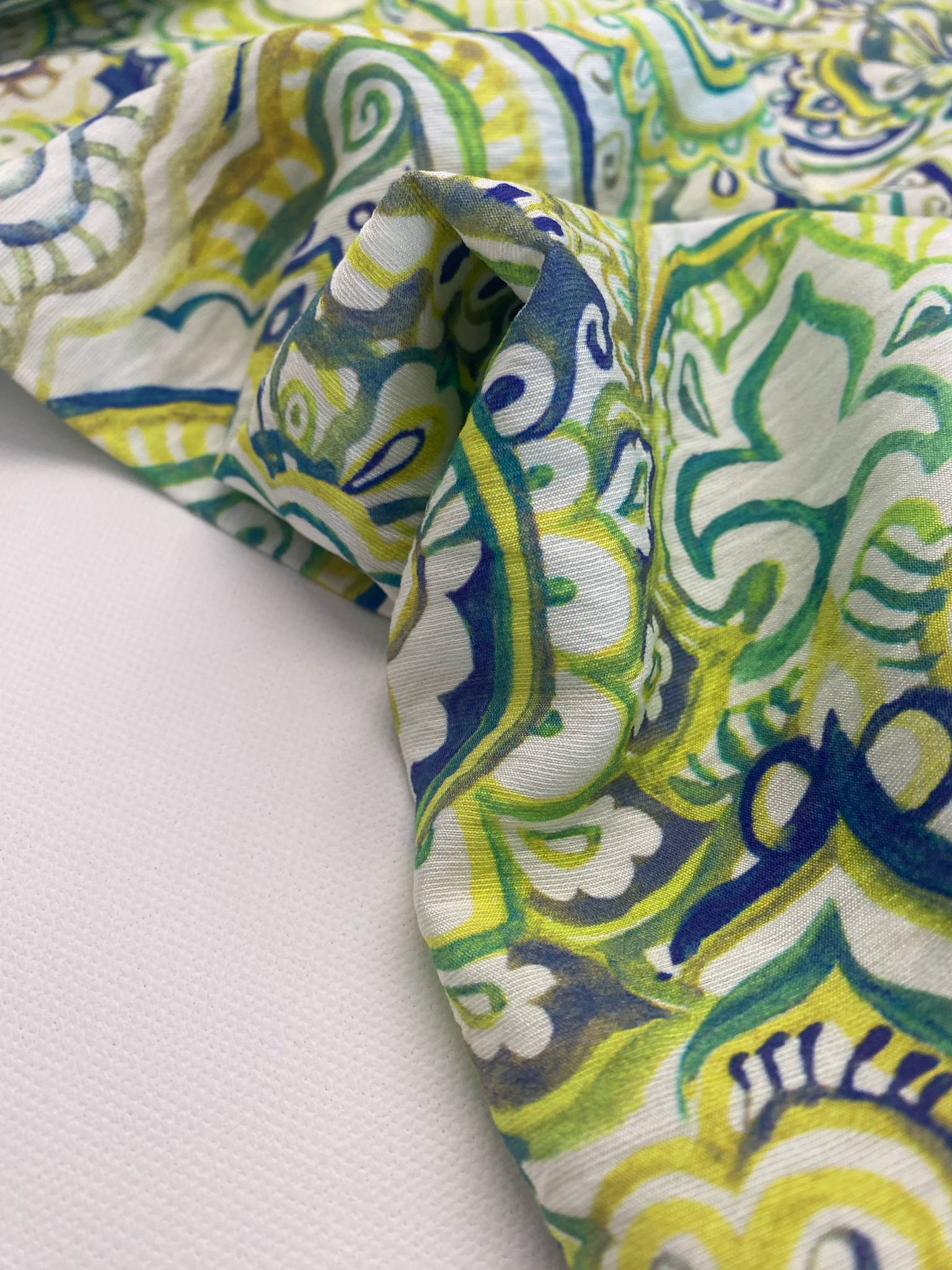 Viscose mix - Paisley Garden