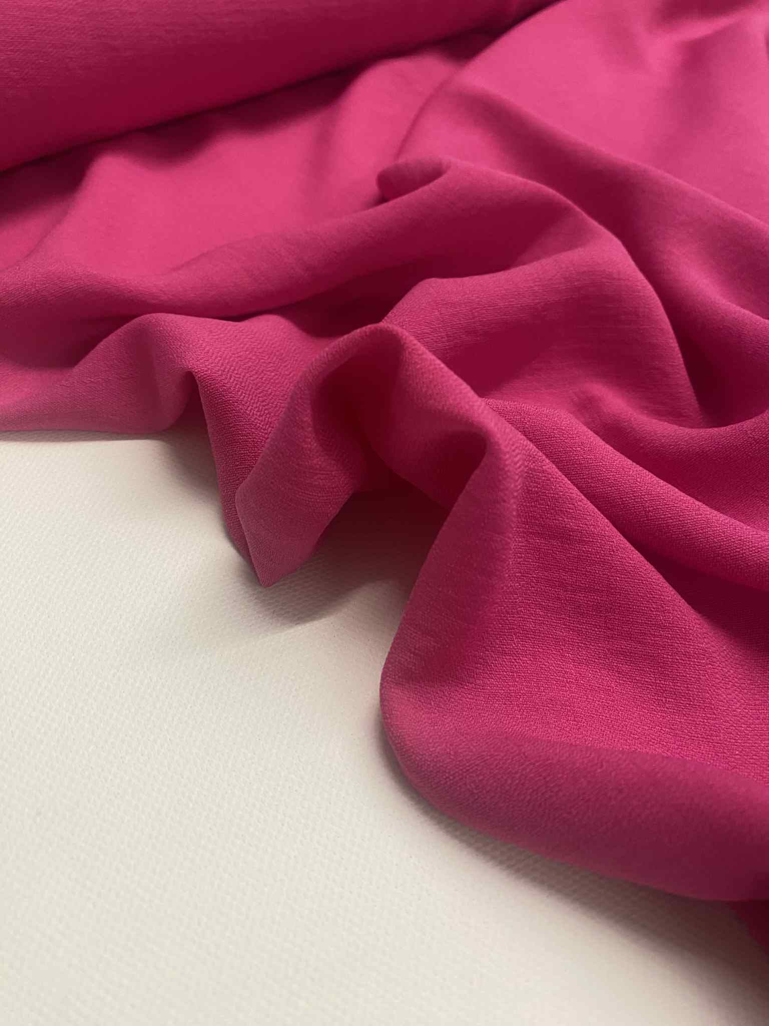 Soepelvallende stof -  Breezy Flow - Fuchsia Flair