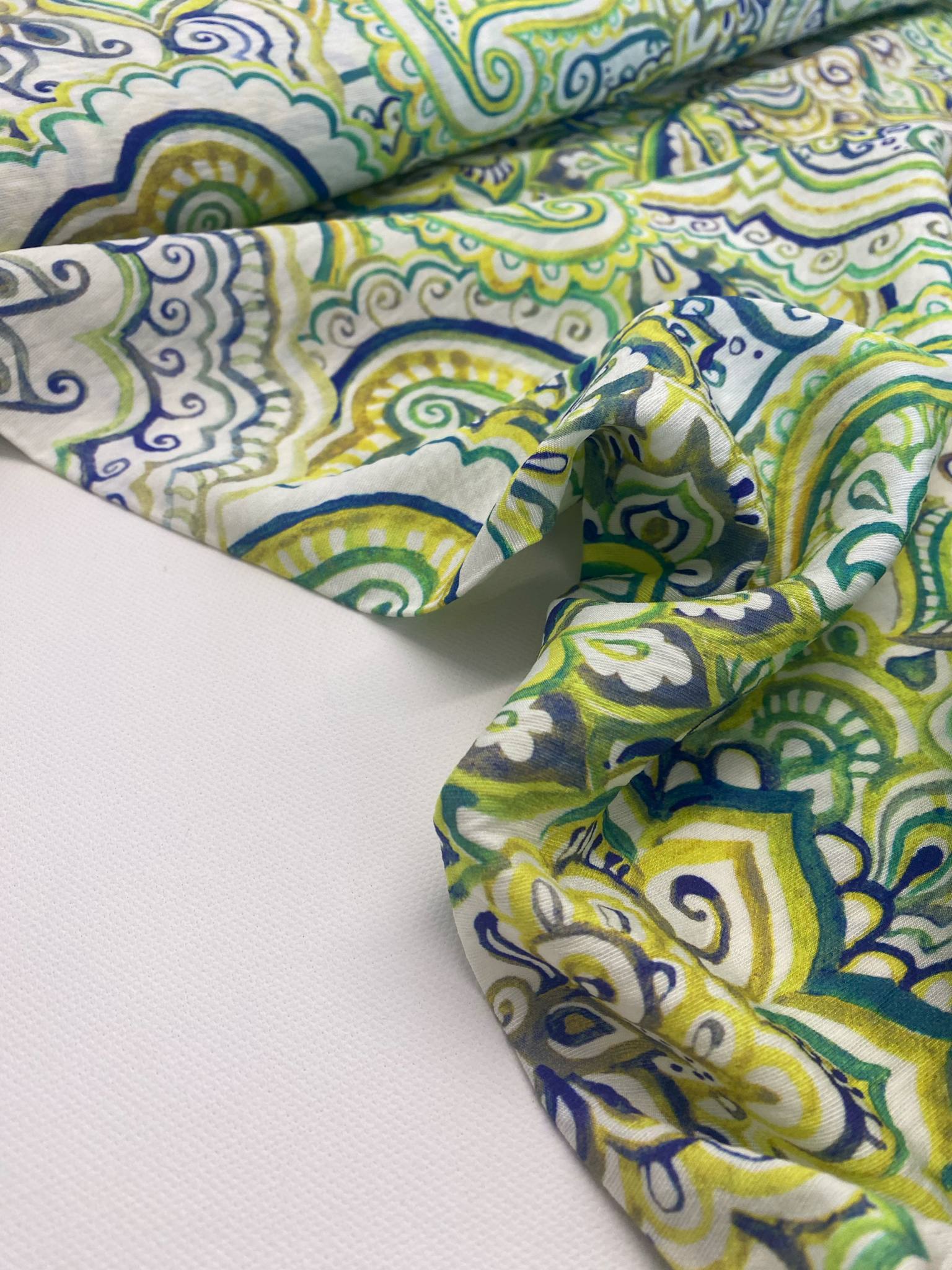 Viscose mix - Paisley Garden