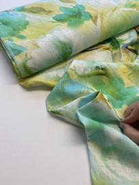 Linnen Viscose - lemon green - flowers