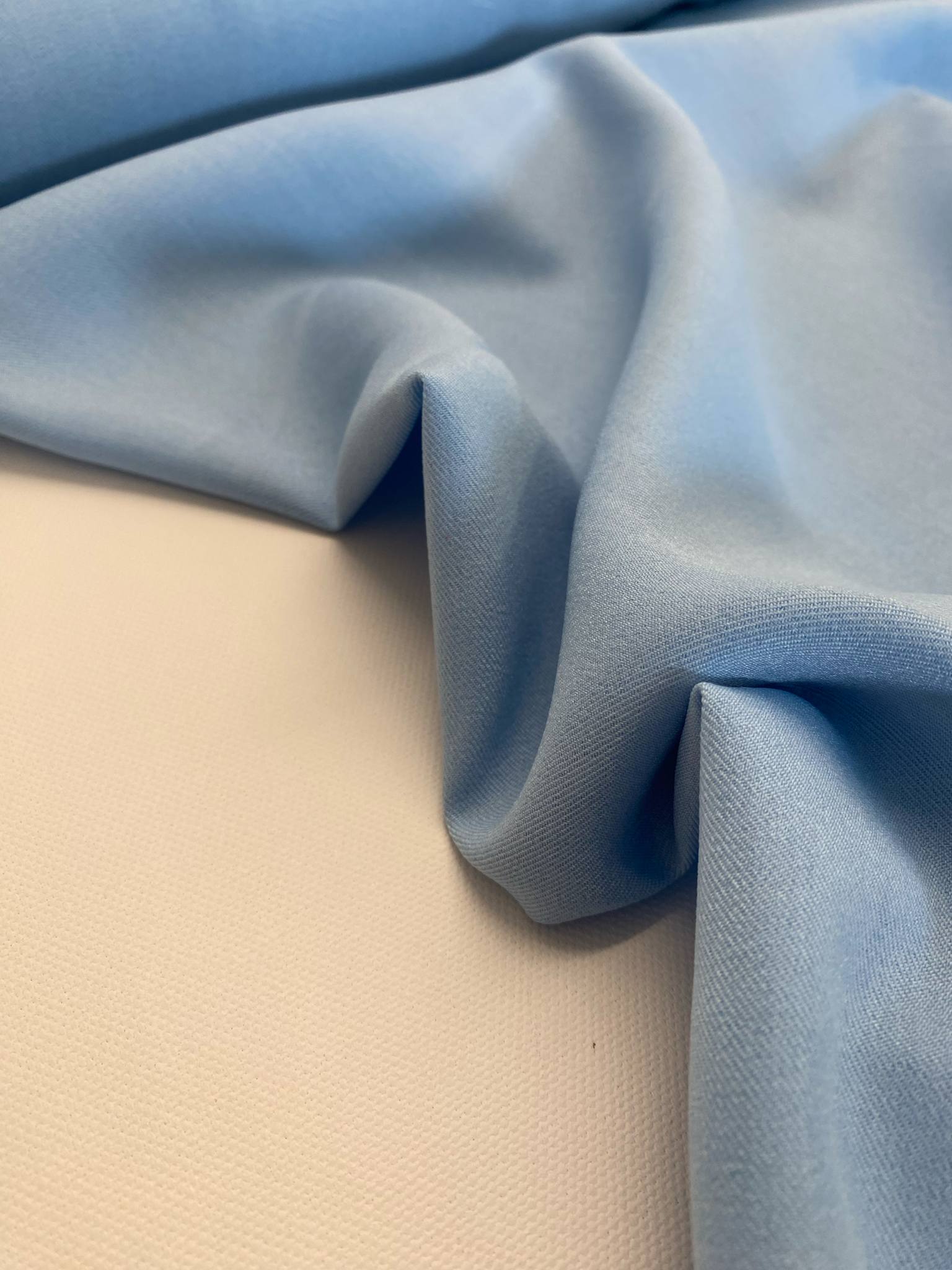 Soepelvallende  stof - Pastel Blauw