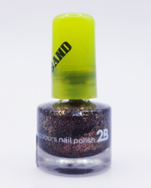 2B Mega Colours – Zandkleurige nagellak (5,5 ml)