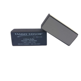 Tammy Taylor Shine buffer in zwart, wit en grijs.