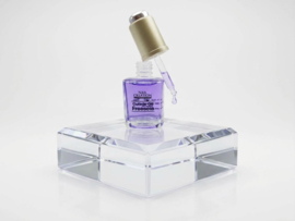 Nail Creation Cuticle Oil Freescia (15 ml) met vitamine A en E, speciaal ontwikkeld voor zowel manicures als pedicures
