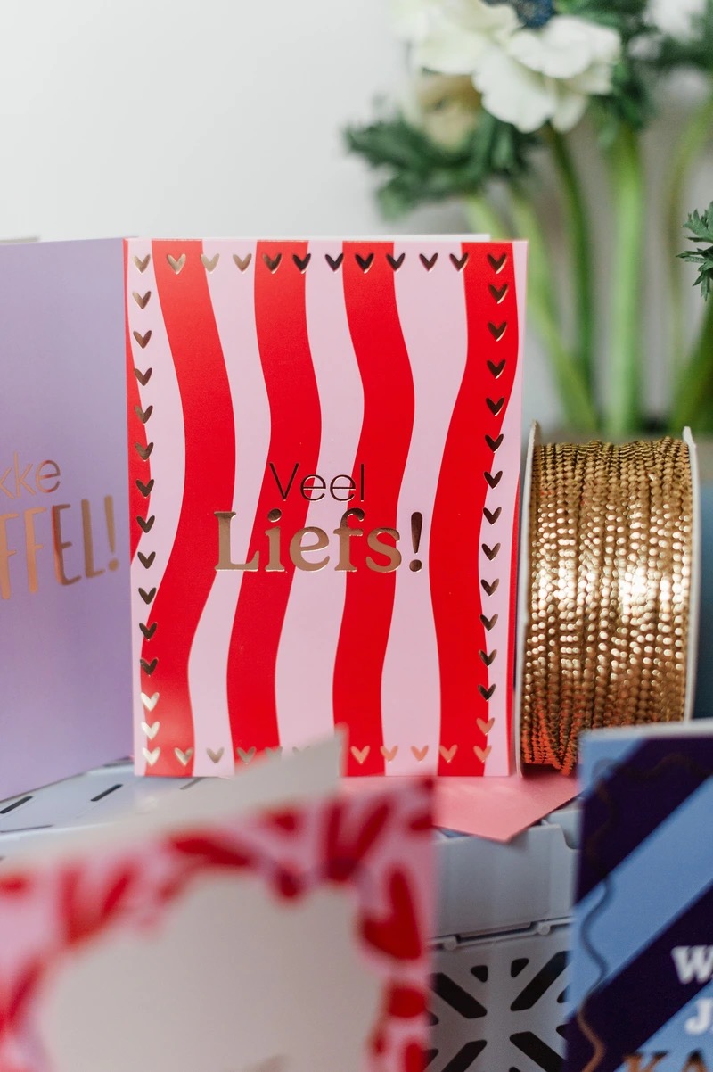 Kaart met envelop | Veel liefs!