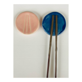 set chopstick holders - dark blue and light pink