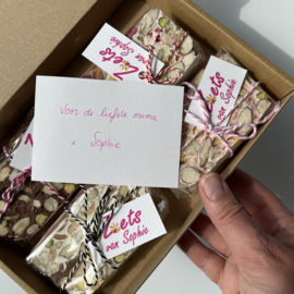 Moederdag doos Nougat (8 stuks).  Gratis verzending