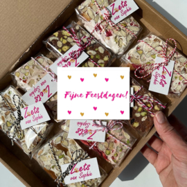 Fijne Feestdagen doos Nougat (8 stuks).  Gratis verzending