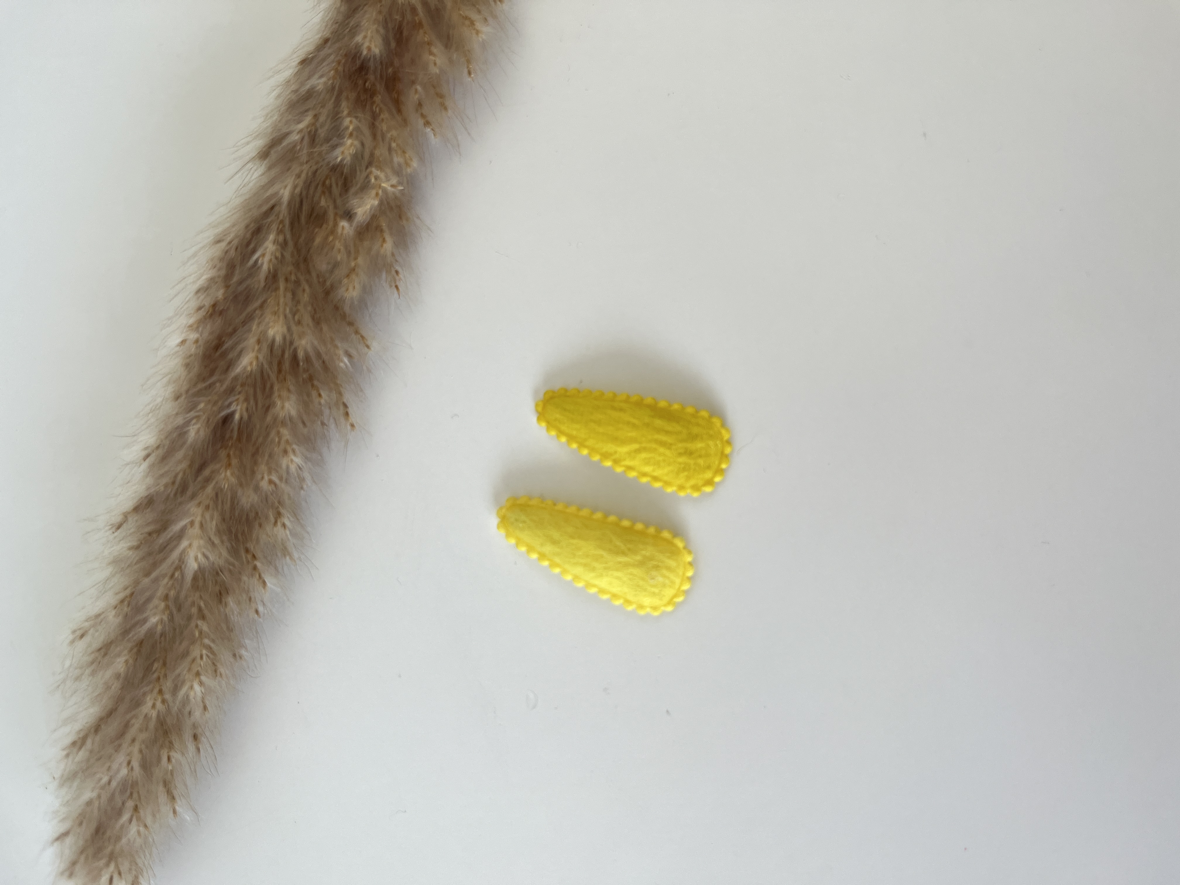 Sara fluffy geel