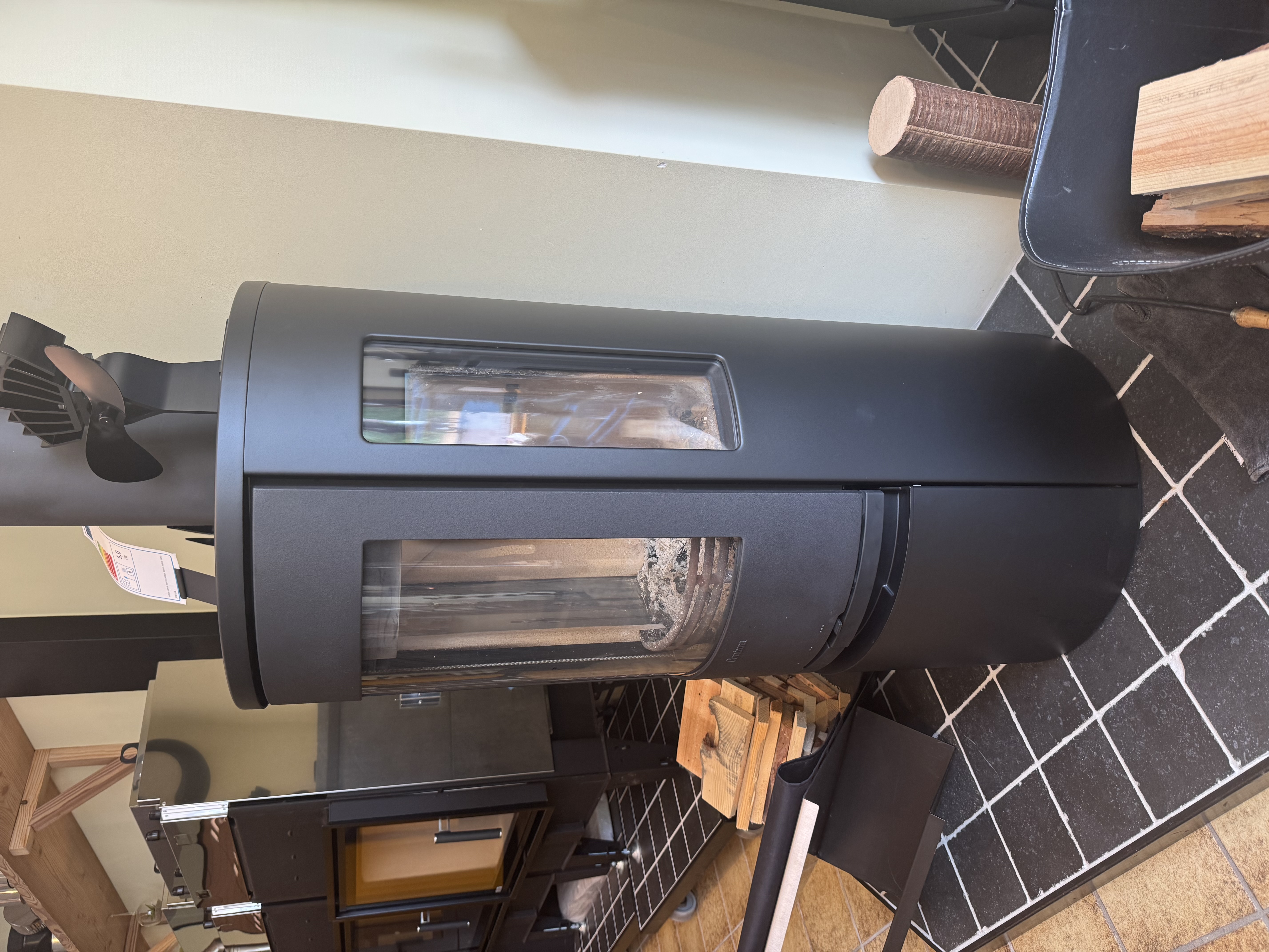 Contura 556 Style zwart (met zijglas)