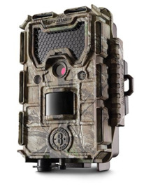 UITVERKOCHT - Bushnell TrophyCam HD Agressor - Camouflage - No Glow - 2017