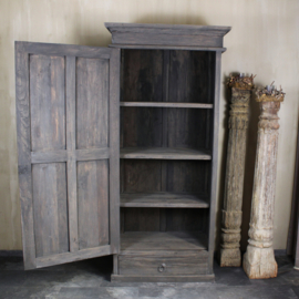 Kast Gombong