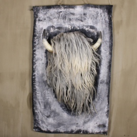 Wanddoek met schapenwol en hoorns
