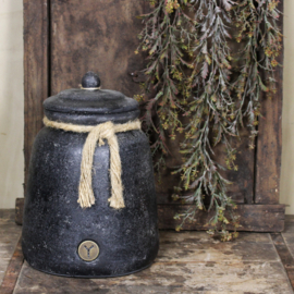 Pot met deksel en touw