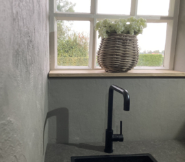 Round window sill basket