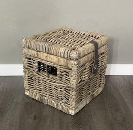 Vierkante mand (30x30x30cm)