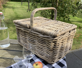 Picnic baskets (53x36x28cm)