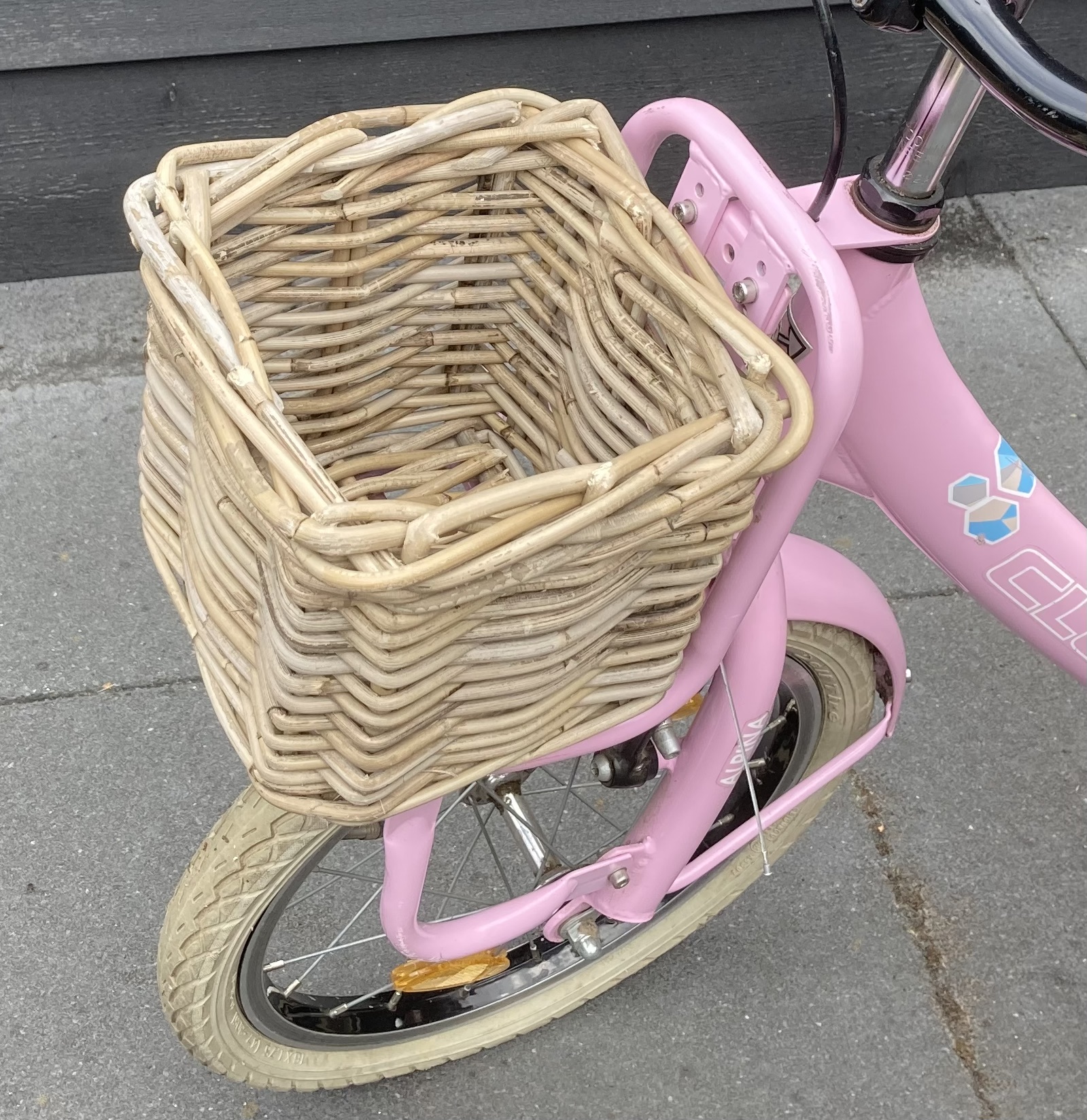 Kleiner quadratischer Fahrradkorb (21 x 21 x 19 cm)