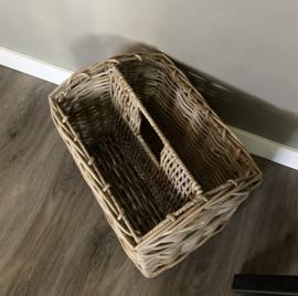 Lesekorb mit zwei Fächern (40 x 30 x 32 cm)