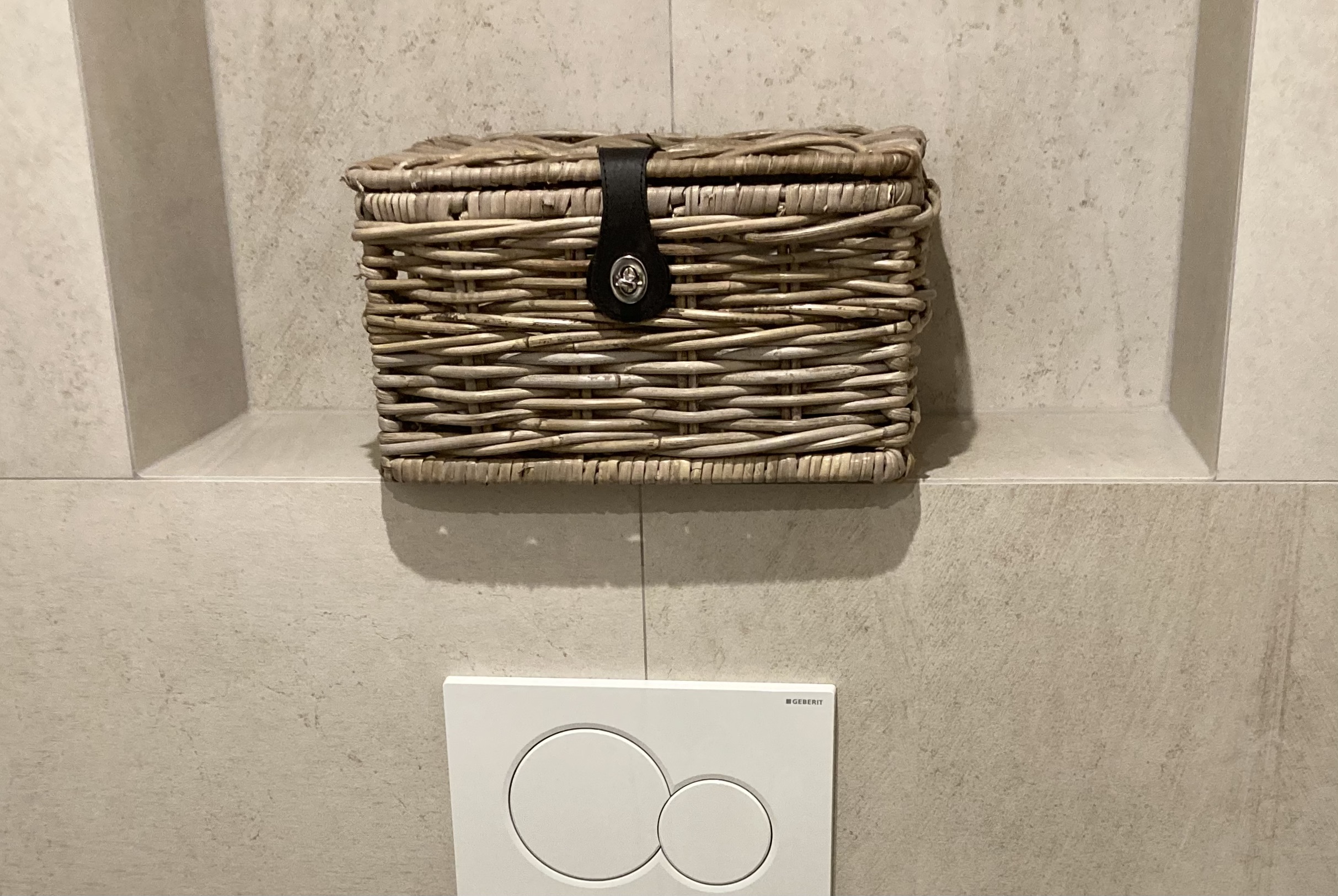 Middel koffertje lederen sluiting toilet (34x25x19cm)