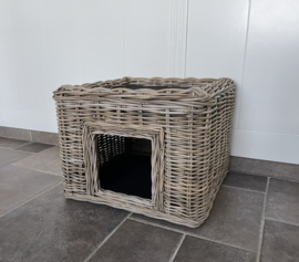 Katzen-Turm (46 x 46 x 36 cm)