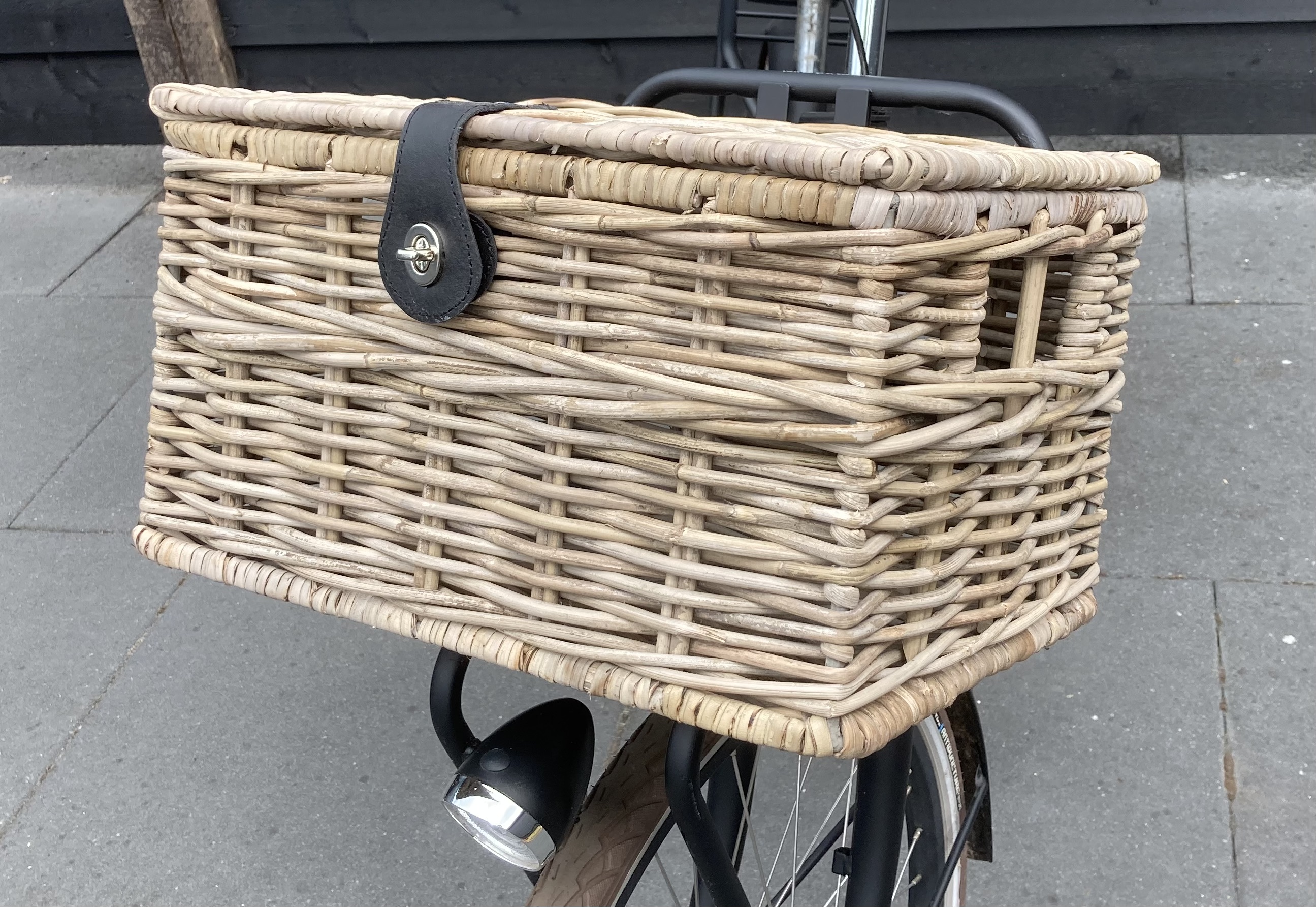 Fietsmand met deksel (42x31x24cm)
