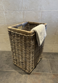 Hoge open strakke wasmand (35x45x65cm)