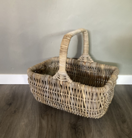 Reading basket with handle (40x30x20cm)