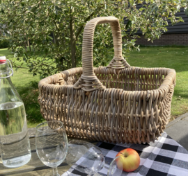 Middelgrote open picknickmand met hengsel (40x30x20cm)