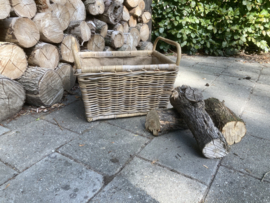 Kaminholzkorb mit festem Griff (62 x 47 x 39 cm)