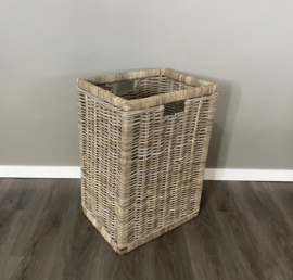 Tall, open, sleek storage basket (35x45x65cm)