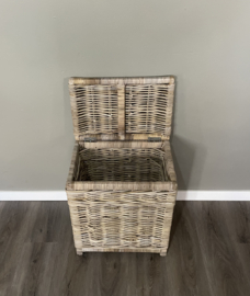 Opbergmand hoog met deksel (45x30x54cm)