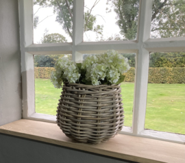 Round window sill basket