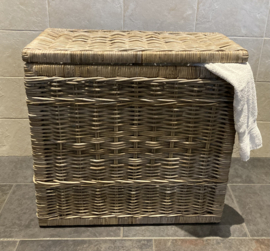 Double-lined laundry basket (68x35x65cm)