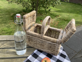Kleine picknickmand met klepjes (30x20x18cm)