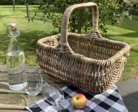 Middelgrote open picknickmand met hengsel (40x30x20cm)
