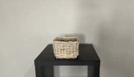 Klein vierkant mandje (18x18x11cm)