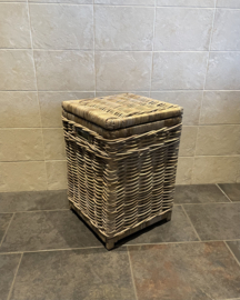 Vierkant gevoerde wasmand (40x40x60cm)