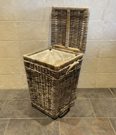 Tapslopende gevoerde wasmand (40x40x60cm)